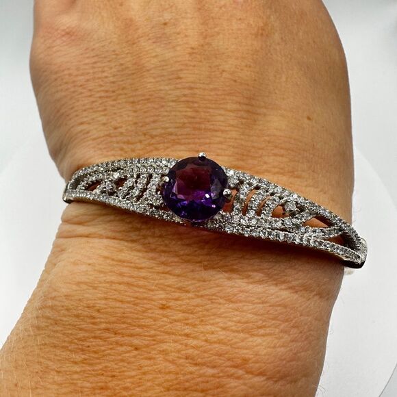 NWOT 4.91 genuine amethyst and cz clamper bracelet in sterling silver! - Picture 4 of 8